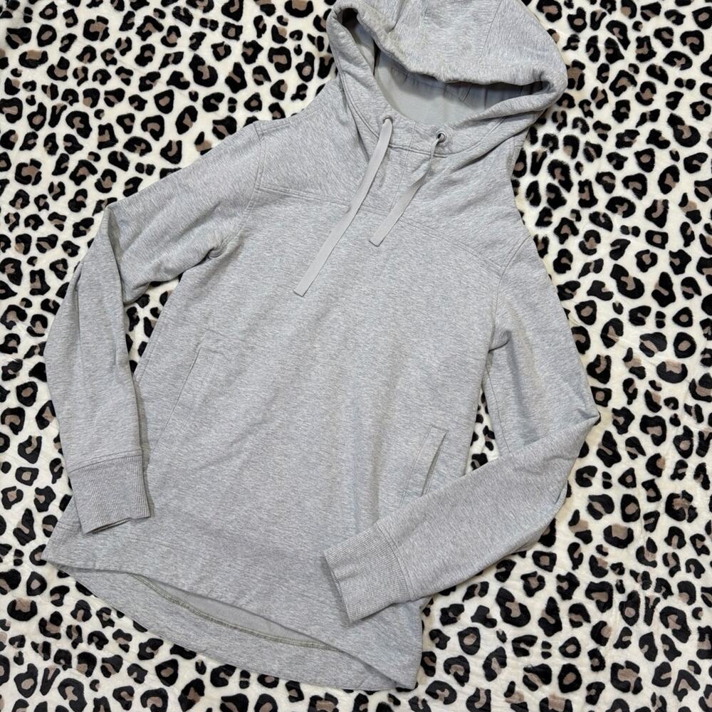 Lululemon Heathered Light Grey Wind Down Flat Drawstring Pullover Hoodie Size 2
